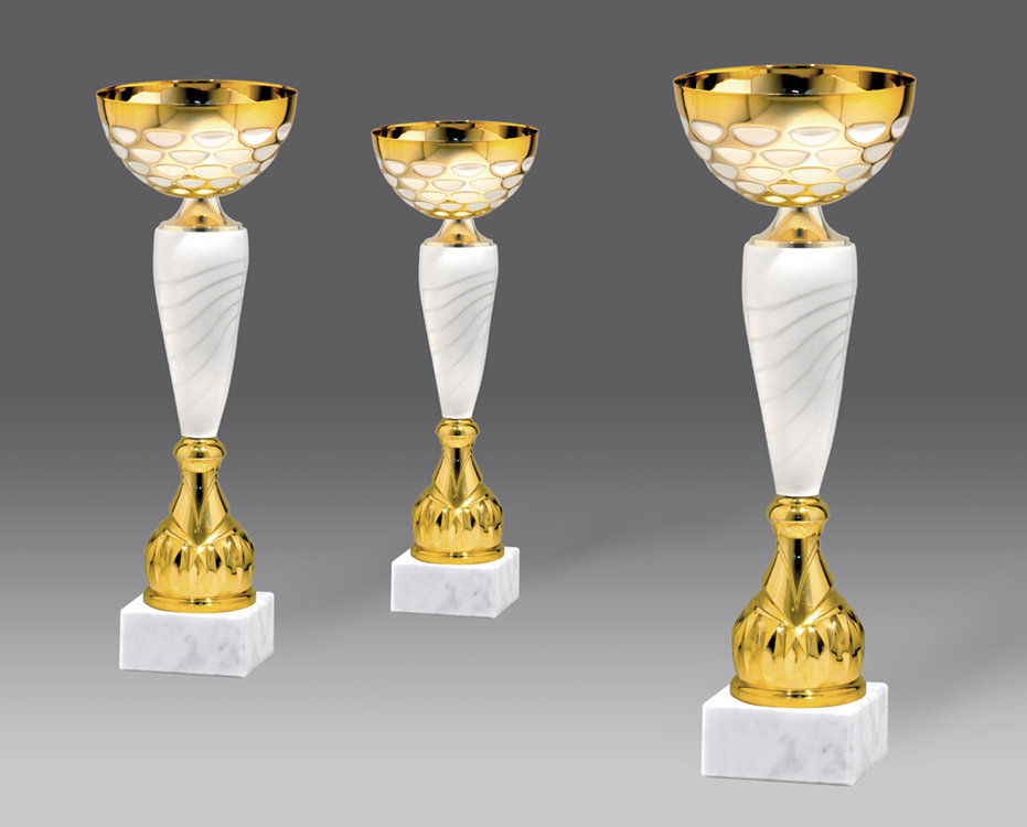 Puchar G26684 3, &oslash;14, h.37 puchary statuetki medale